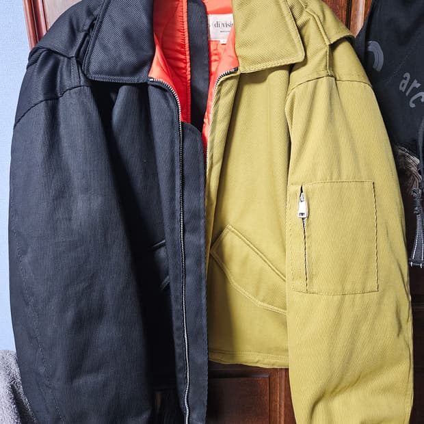 (di)vision 블랙/옐로우 봄버 자켓