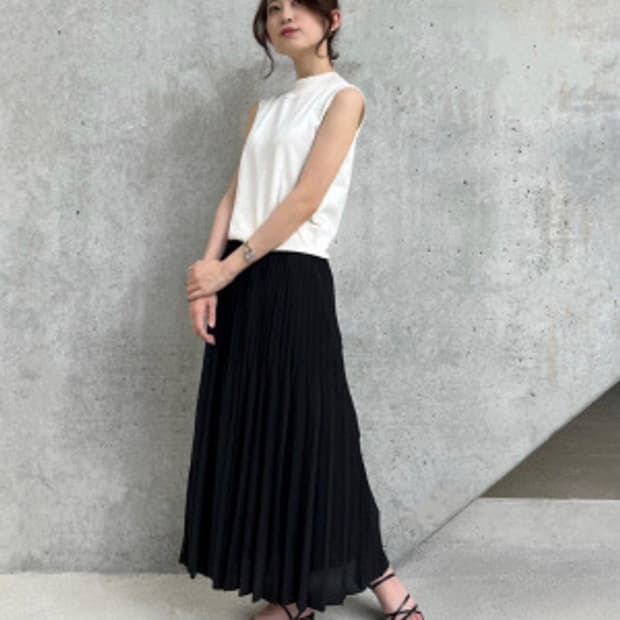 여) 유니클로 플리츠 스커트 블랙
