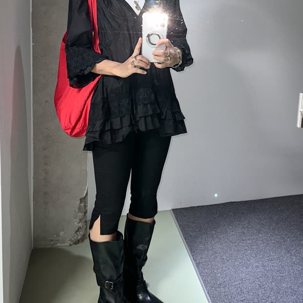 black deep v neck layered lace top