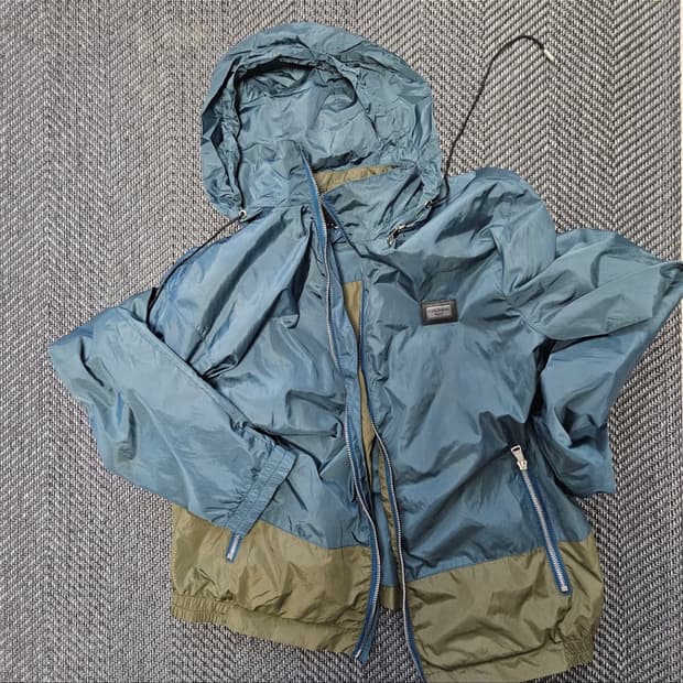 돌체앤가바나 나일론 후드자켓 48