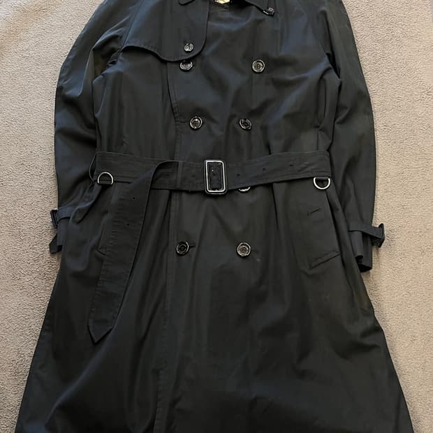 버버리 백화점판 트렌치코트 처분 