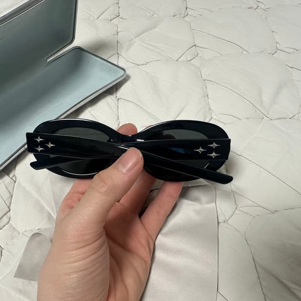 젠틀몬스터 eve01