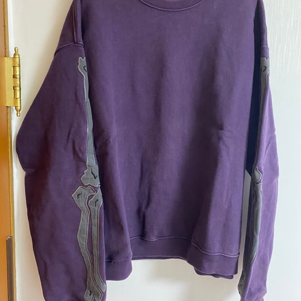 블랙아웃 본스웻셔츠