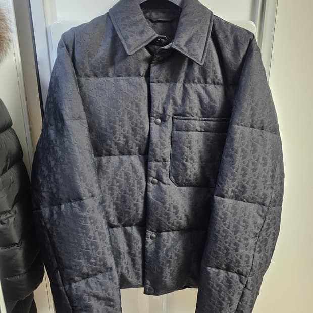 디올 오블리크 테크니컬 푸퍼 패딩 자켓 점퍼 블랙 50사이즈 (새상품)