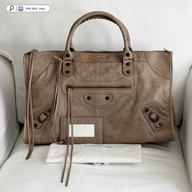 발렌시아가 클래식 시티 워크백 판매합니다.