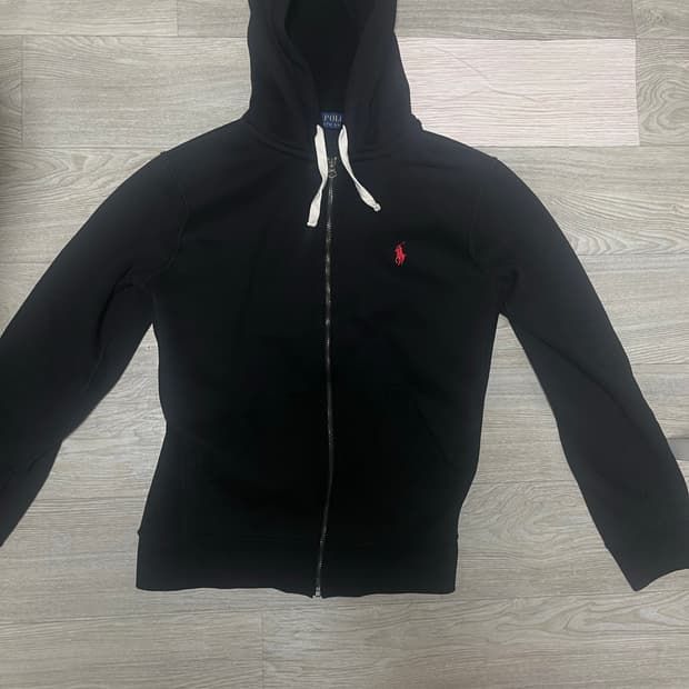 폴로 후드집업