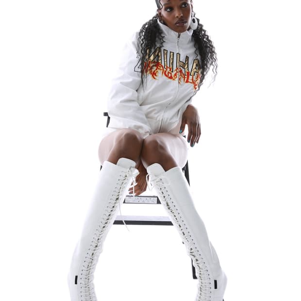 NiiHAi THE BOXER BOOTS IN WHITE