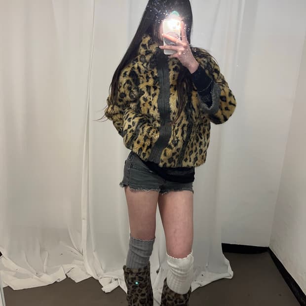 레오파드 갸루 에코퍼 자켓