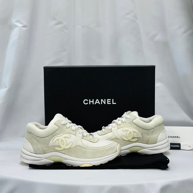 샤넬 CC 로고 화이트 스니커즈 38