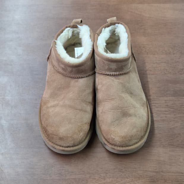 어그 클래식 울트라 미니 240