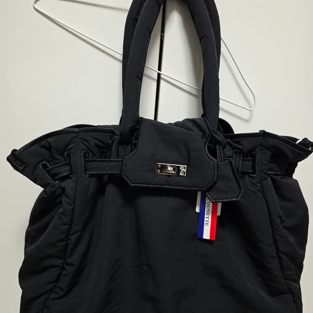 정품 라쿠제토 패딩백