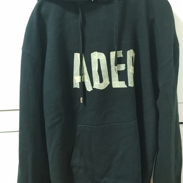 아더에러 20FW 테이핑 로고 후드티