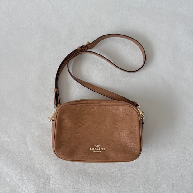 코치(COACH) 레더 크로스백
