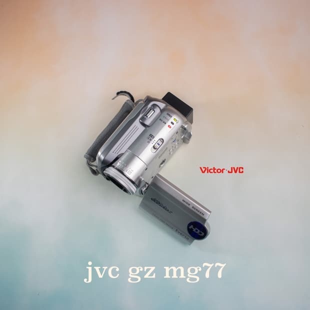 많은 인풀루언서들의 캠코더 jvc gz mg77
