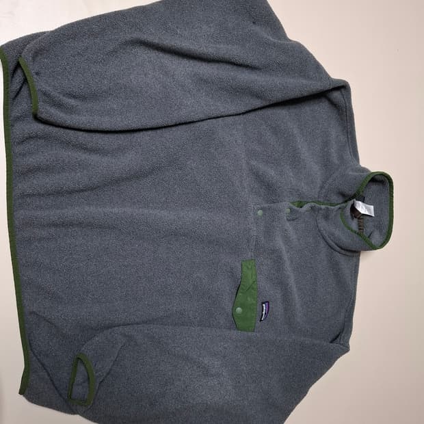 XL 파타고니아 신칠라 풀오버 플리스 그레이