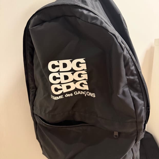 꼼데가르송 백팩