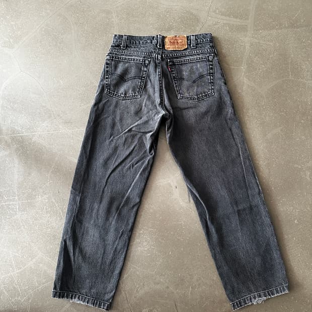 90s Levi’s 550 USA Made Black Denim w28