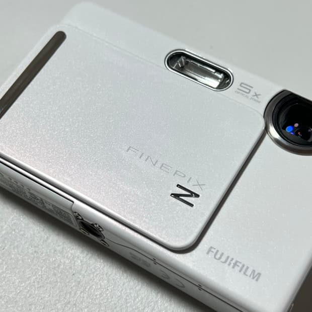 레어 색상 후지필름 파인픽스 Z300 화이트