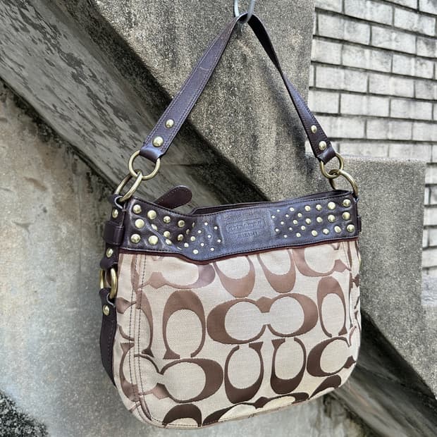 COACH stud point shoulder bag