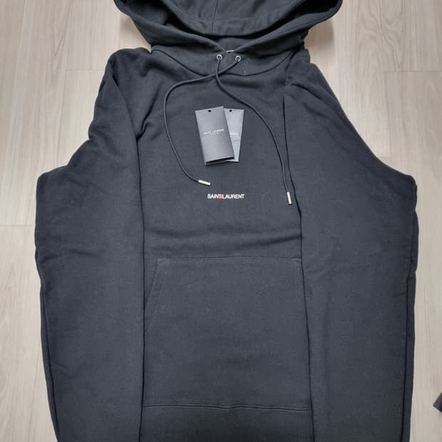 생로랑 후드티 판매합니다(L사이즈)