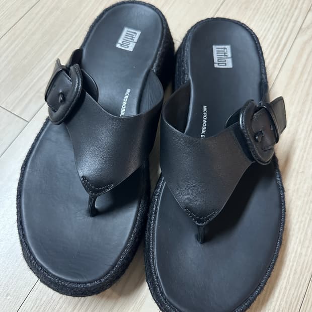 핏플랍 여성 블랙 플랫폼 샌들 245