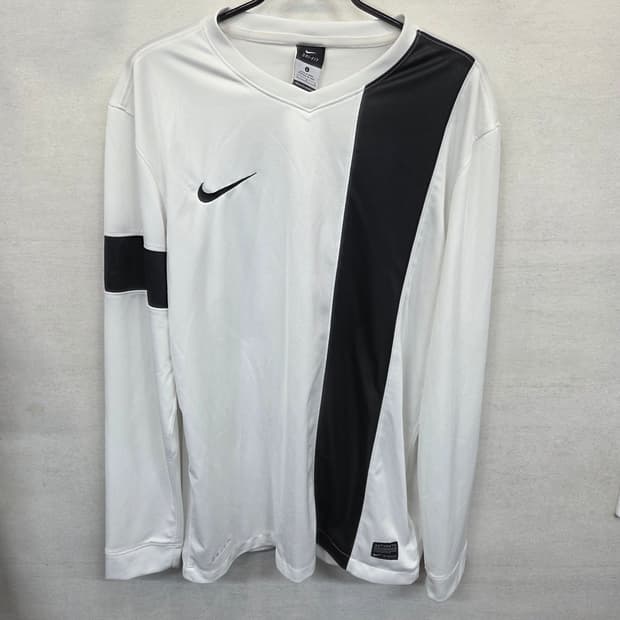 나이키 드라이핏 올드스쿨 기능성 긴팔 L