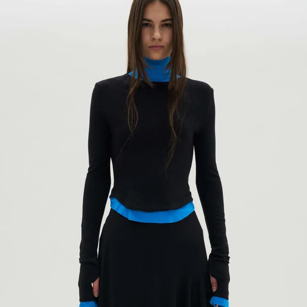 파르티멘토 우먼 더블 레이어드 하이넥 티 블랙