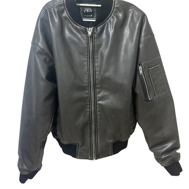 자라 (ZARA)  비건 레더 MA-1 플라이트 봄버 자켓