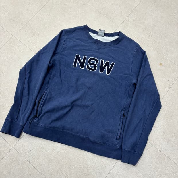 나이키 스포츠웨어 빅로고 맨투맨