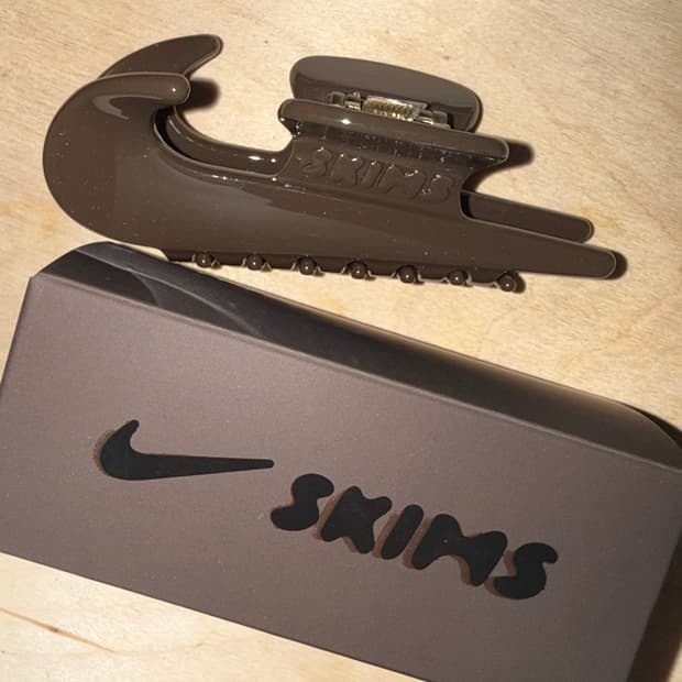 나이키 스킴스 집게핀