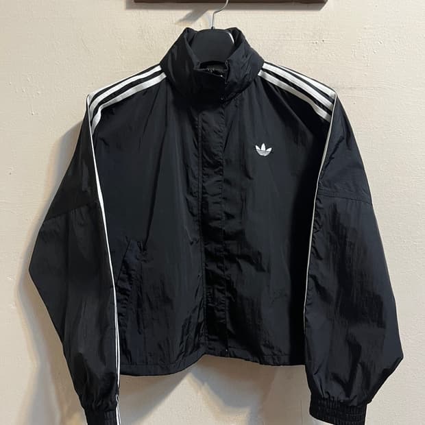 아디다스 크롭 윈드브레이커 자켓