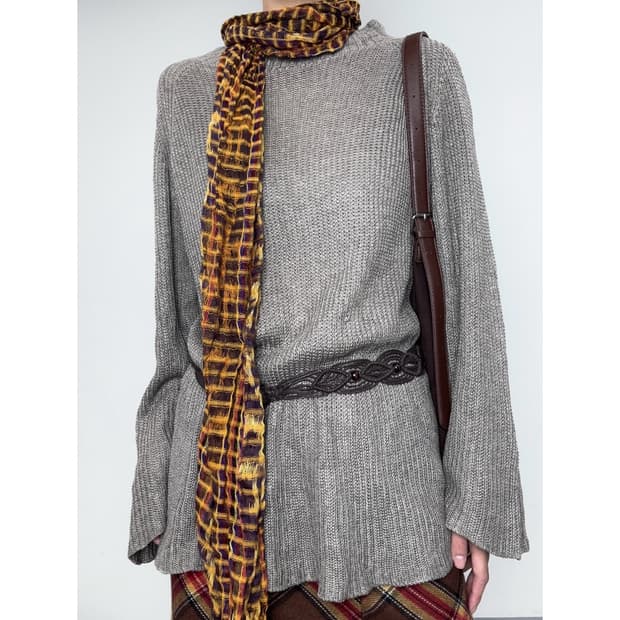 빈티지 카키 모크넥 니트