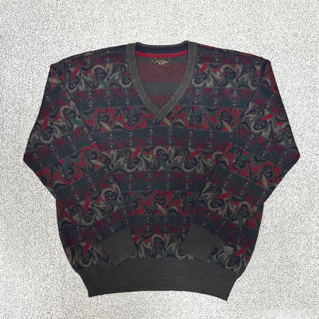 폴앤샤크 빈티지 패턴 브이넥 니트