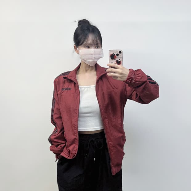아디다스 3s 에센셜 바람막이 자켓 버건디