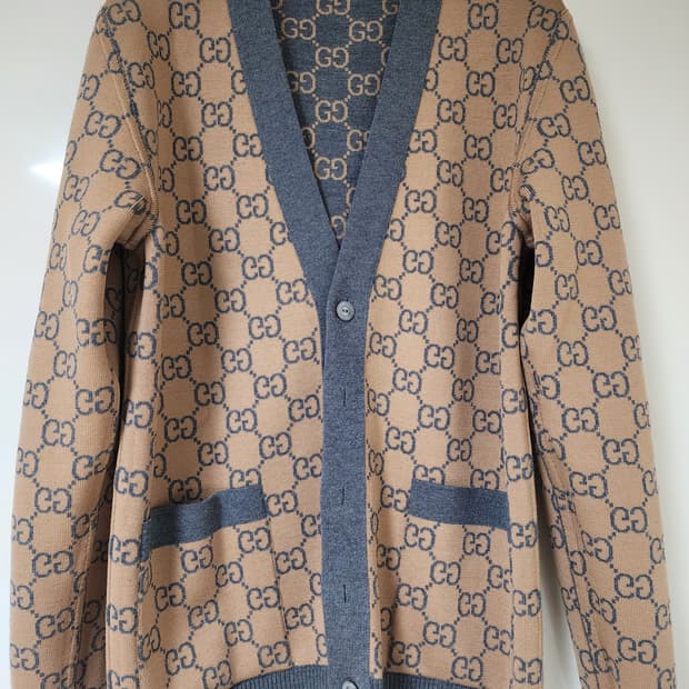 구찌 GG 로고 리버시블 가디건 24FW 55-66사이즈
