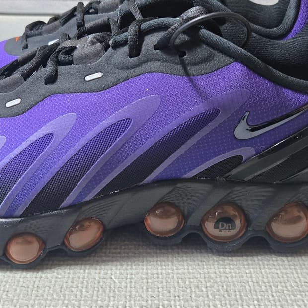 나이키 에어 맥스 DN8 퍼플 290사이즈 