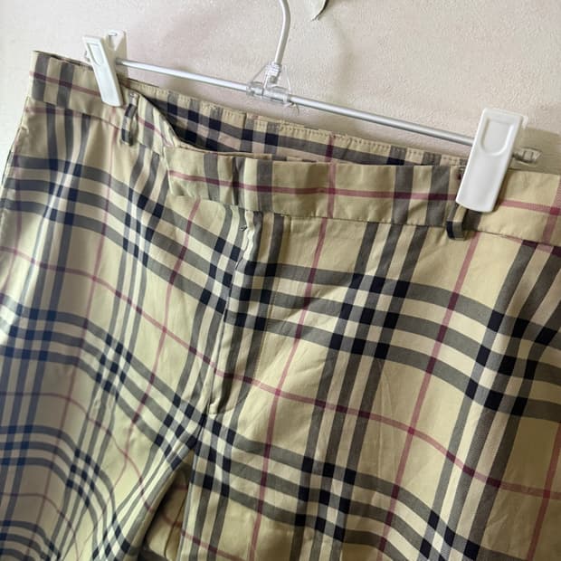 버버리 노바체크 하절기 남성 숏팬츠 (남성 32정도)