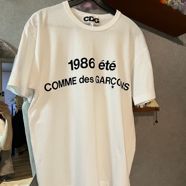 cdg 1986 반팔 티셔츠 화이트 색상