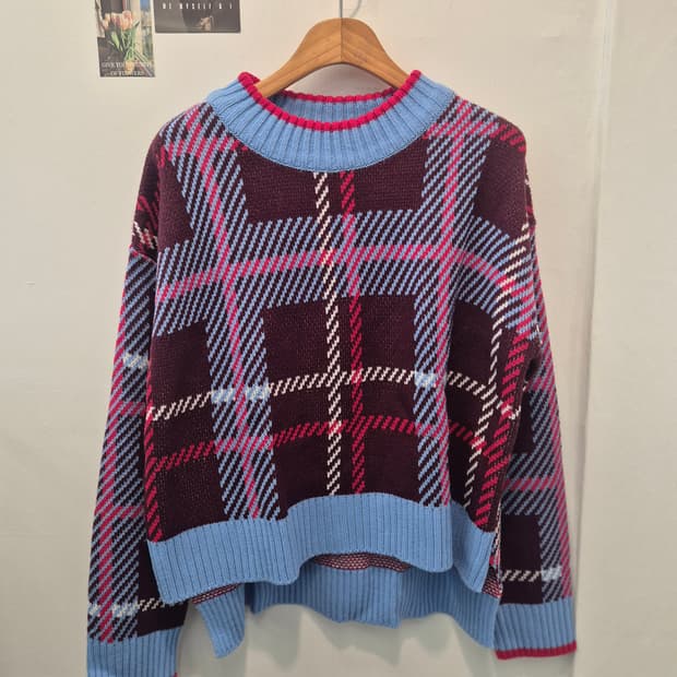 EYEYE 브랜드의 체크 니트  FREE
