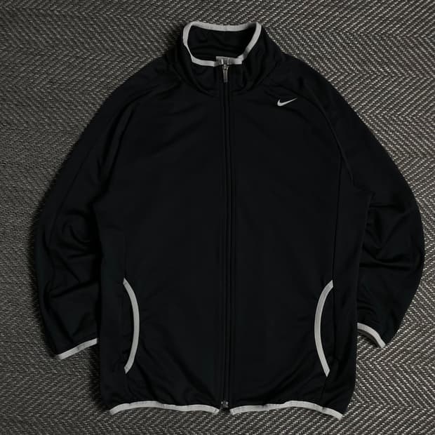 나이키 드라이핏 스우시로고 블랙 올드스쿨 트레이닝 자켓o 4801