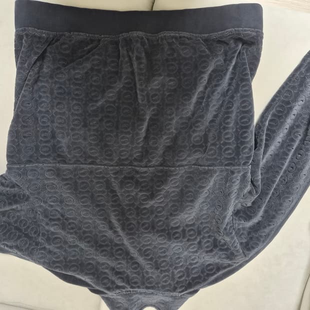 슈프림 나이키 벨벳 트레이닝자켓