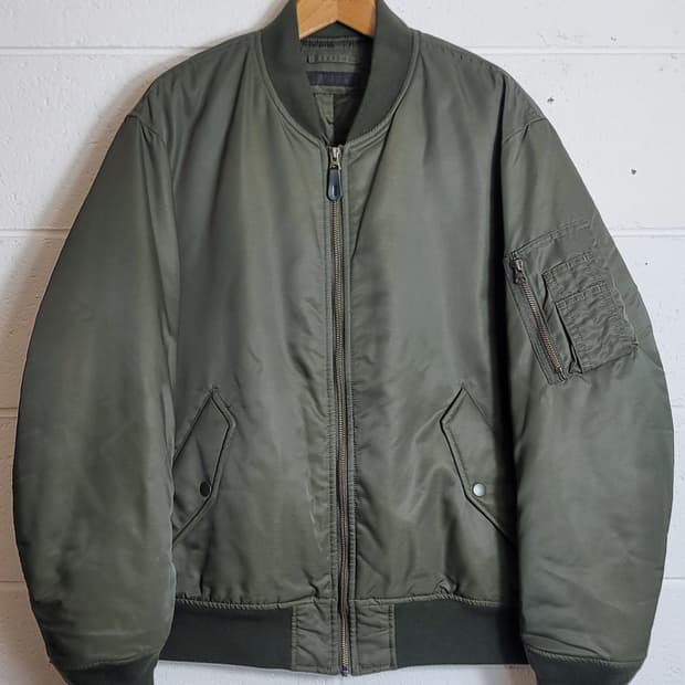 유니클로 MA-1 항공점퍼(블루종점퍼) 판매