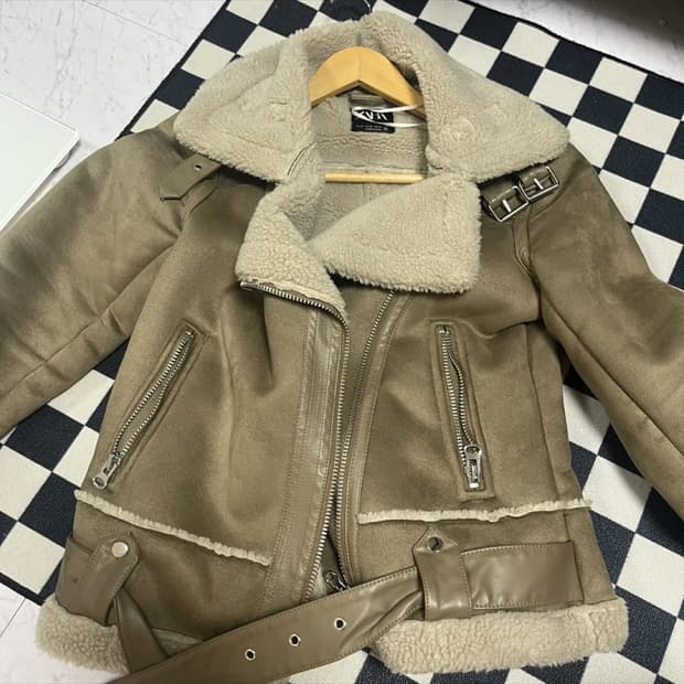 자라 무스탕 zara xs