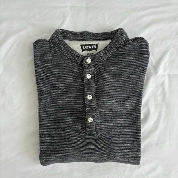 LEVI’S Henry neck T-shirt 리바이스 헨리넥 티셔츠