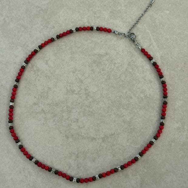 적색 비즈 레이어드 목걸이