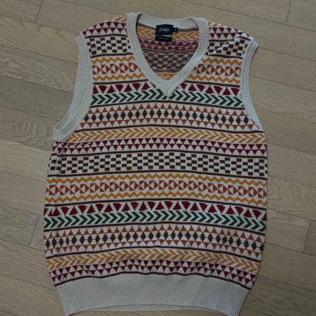 드레익스 니트 베스트 (조끼) xl사이즈 판매합니다.