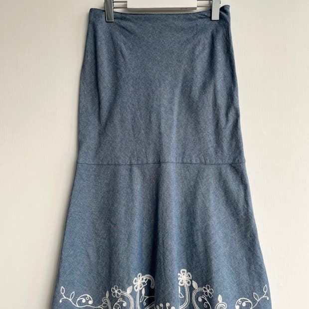 Laura Ashley 데님 자수 스커트