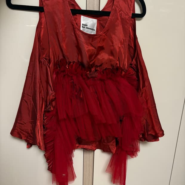 noir kei ninomiya top