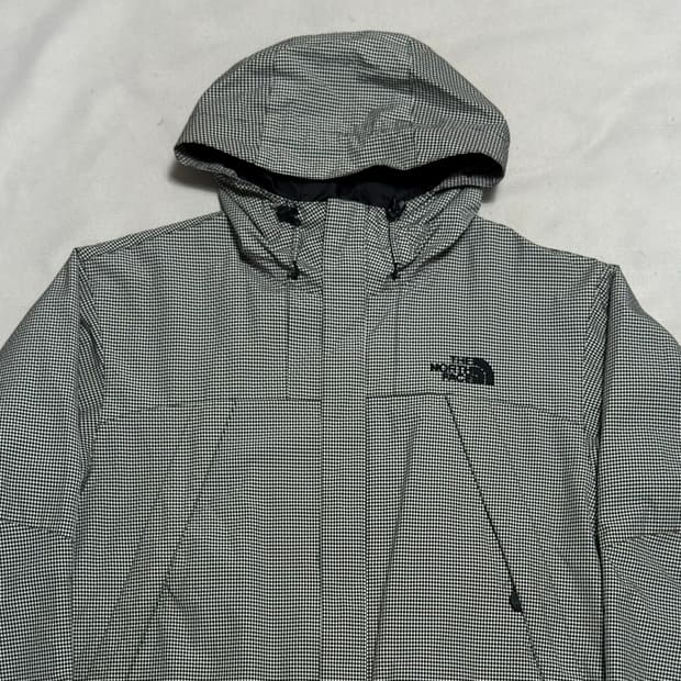 100 노스패이스 체크보드 후드 바람막이