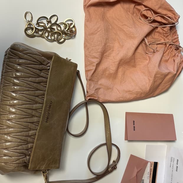 미우미우 마테라쎄 크로스백, 숄더백/핸드백